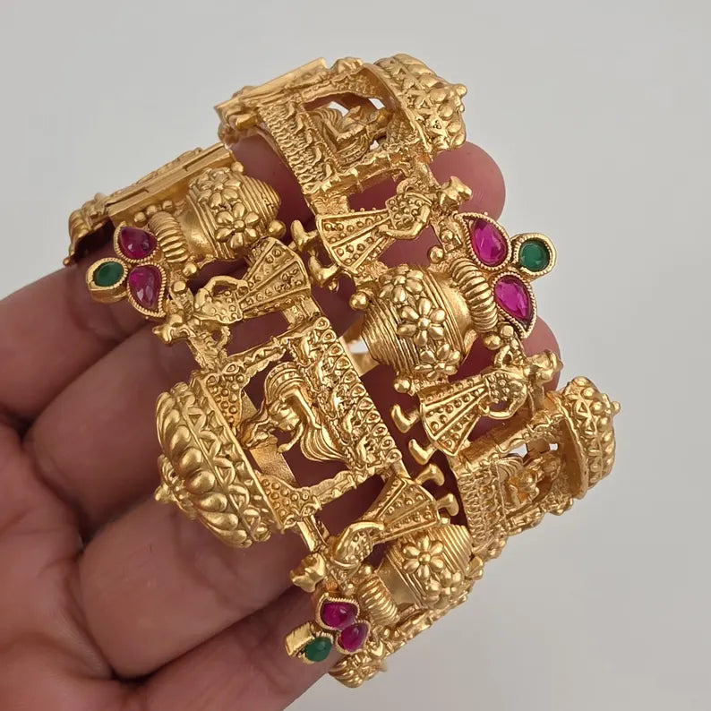 Set of 2 Clustered pearls Bangle/Indian classic bangles/Bridal bangles/Indian wedding Jewelry/Gold bangles/chuda bangles/Pearl bangles