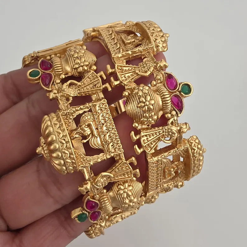 Set of 2 Clustered pearls Bangle/Indian classic bangles/Bridal bangles/Indian wedding Jewelry/Gold bangles/chuda bangles/Pearl bangles