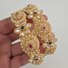 Set of 2 Ruby Green Gold Polki Pearl Bangles(2 PC)/Pacheli Bangles/Indian Bangles/Polki stone bangles/Indian wedding/bridal chuda bangles