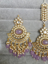 Lavender Kundan Tikka Earrings Set /Indian Bridal Maang Tikka set/ Kundan earrings/ Jaggo, Mayya Jewelry/ Indian jewelry/ Bridesmaid Gift