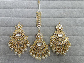 White Kundan Tikka Earrings Set /Indian Bridal Maang Tikka set/ Kundan earrings/ Jaggo, Mayya Jewelry/ Indian jewelry/ Bridesmaid Gift