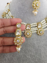 White Meenakari uncut kundan Cz Pearl Choker necklace,Kundan Gold necklace/Traditional/Ethnic Necklace/Indian Pakistani wedding Jewelry