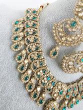 Green Shadow Stones Kundan Necklace Set/Stone Kundan Choker/Bollywood Jewelry/ Indian jewelry/Pakistani necklace/ punjabi/indian wedding