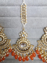 Orange Kundan Tikka Earrings Set /Indian Bridal Maang Tikka set/ Kundan earrings/ Jaggo, Mayya Jewelry/ Indian jewelry/ Bridesmaid Gift