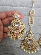 White Kundan Tikka Earrings Set /Indian Bridal Maang Tikka set/ Kundan earrings/ Jaggo, Mayya Jewelry/ Indian jewelry/ Bridesmaid Gift