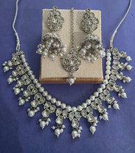 Silver Pearl Kundan necklace set/Statement necklace/Indian Jewelry/Pakistani Jewelry set/Wedding necklace/Bridal necklace