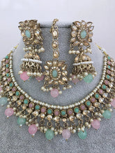 Mint Green Shadow Stone Kundan Necklace Set/ Bollywood Jewelry/ Indian jewelry/ Pakistani necklace/Punjabi/bridal necklace/Indian wedding