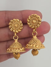 Antique gold plated Jhumka/Jhumka/Indian Jewelry/Pakistani/Punjabi/Indian/Statement earring/Bridal earring/Indian wedding